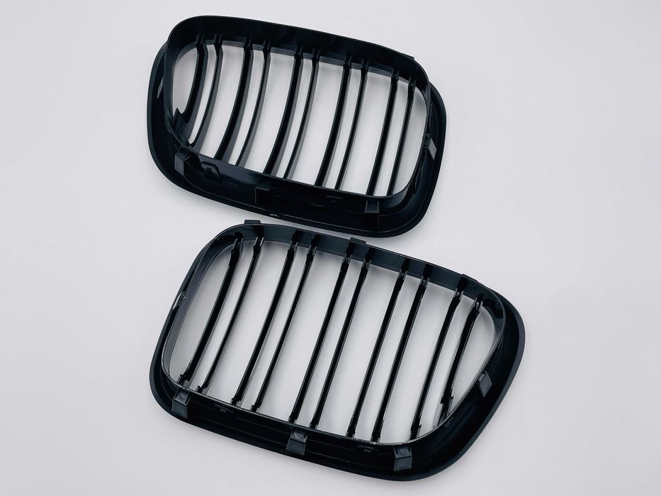 Grila dubla neagra compatibila BMW X5 E53 NFL