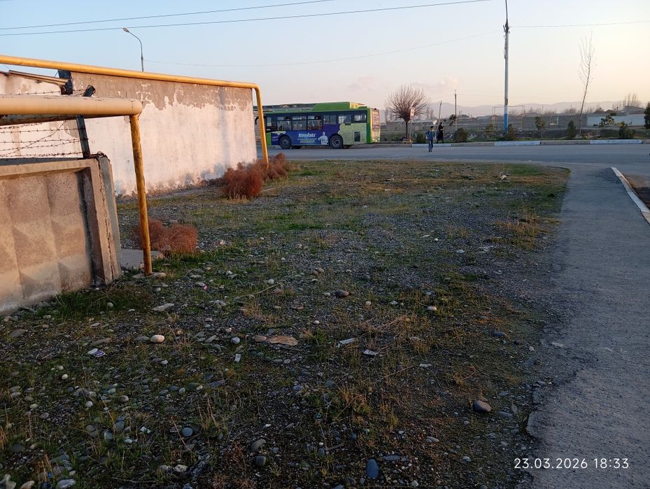 Yer sotiladi sam moyka va kichikroq sex ga