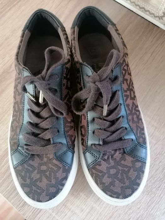 DKNY оригинални кецове