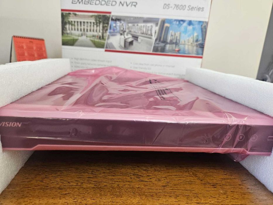 Сетевой видеорегистратор DS-7608NI-K2