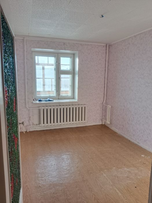 Продам 3 комн. 7-25, 2 этаж.