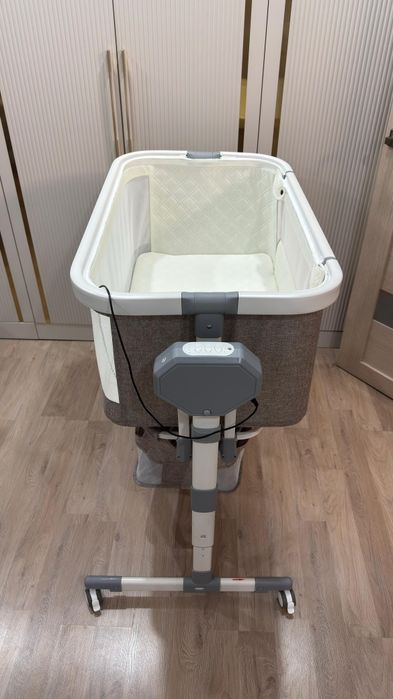 Продам качелю-кровать ,.