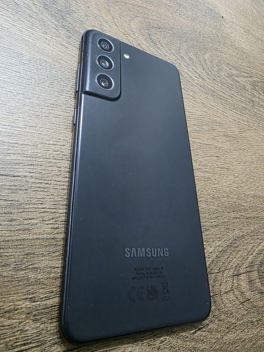 Samsung S21 FE 5G + 8 huse