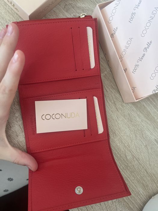 Portofel roșu pentru damă