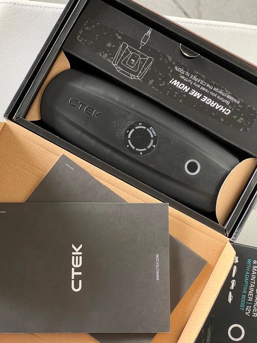Booster/powerbank, redresor fara fir Ctek CS FREE