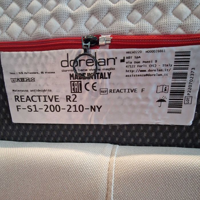 Pat PREMIUM cu saltea ReActive și somieră Sistem de la DORELAN Italia