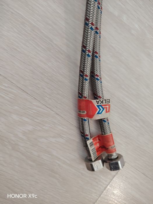 Продам смеситель на кухню