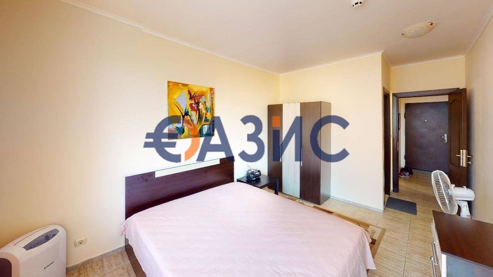 Продава се Двустаен апартамент в с. Кошарица, Област Бургас - 68 кв.м за 839 €/кв.м - Снимка #12