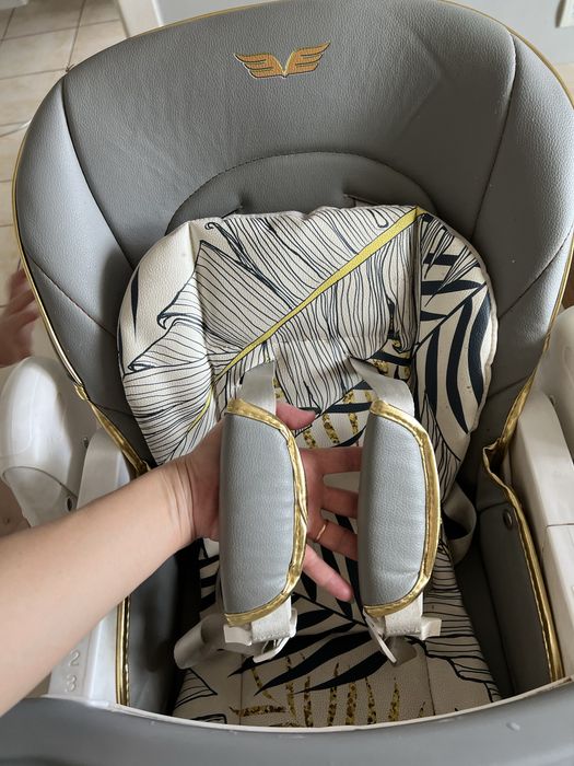 Детский стульчик для кормления