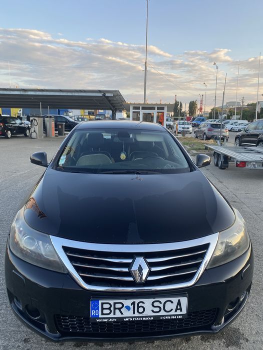Vand Renault Latitude initiale Paris