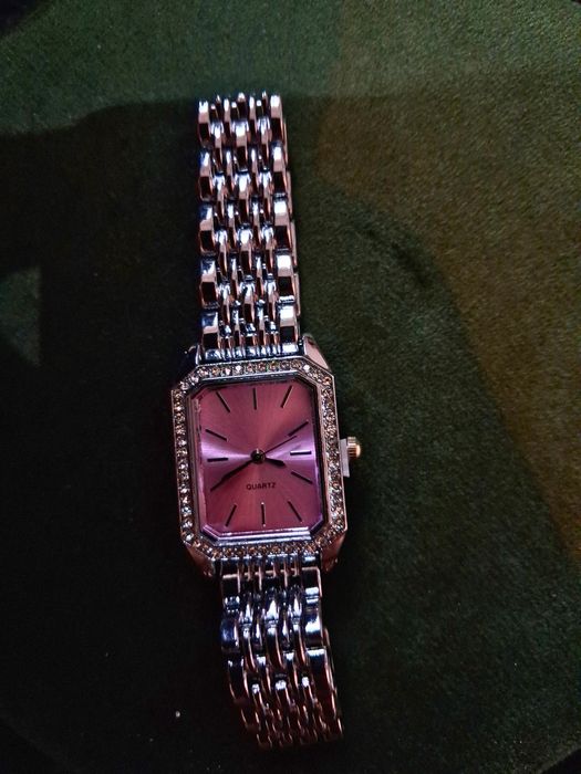 Ceasuri elegante de Dama Quartz