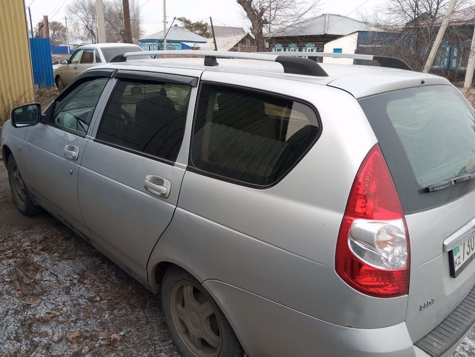 Продам Приору люкс