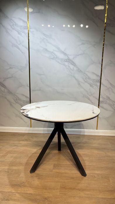 Стол из керамогранита