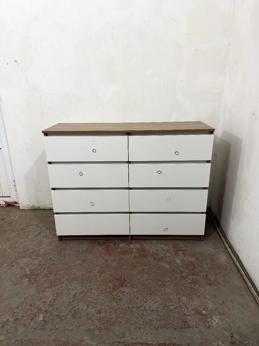 Комод честир 8 и 6 ящиков