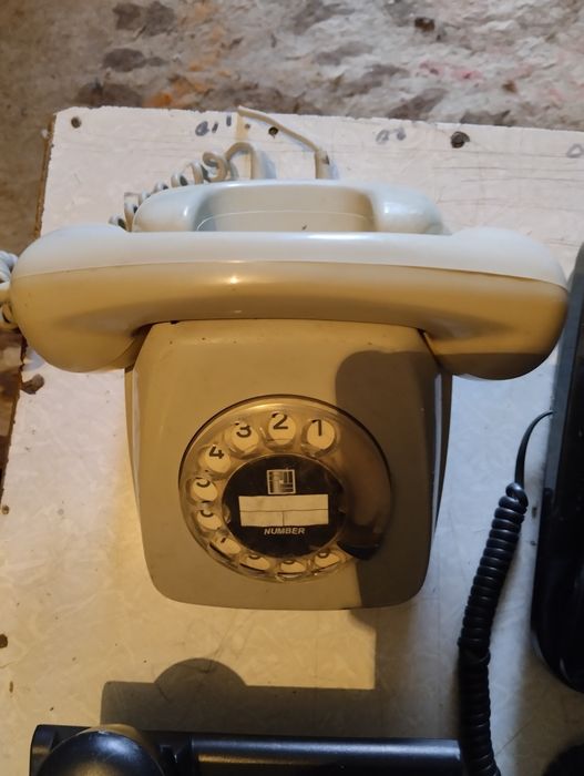 Телефон дисковый с разные