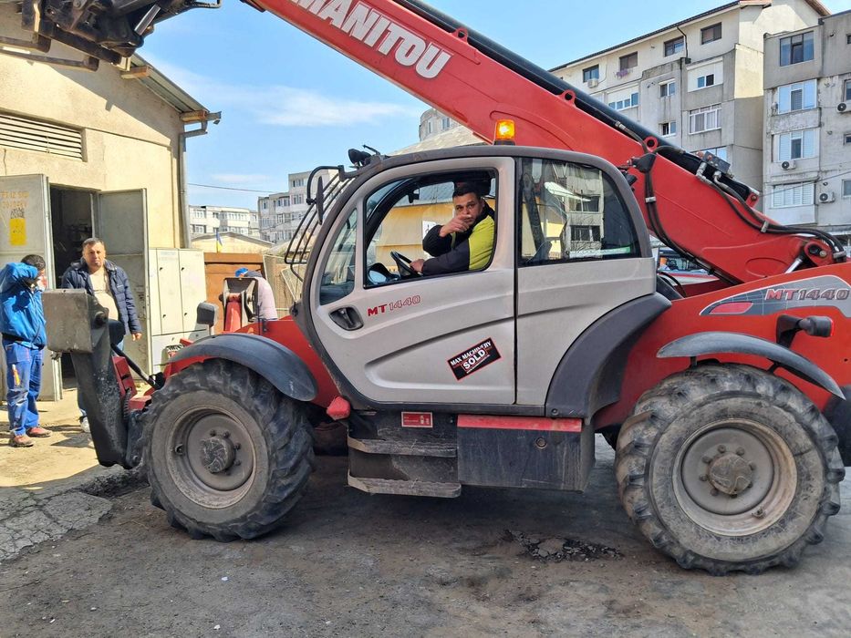 Servicii automacarale Focșani – ridicări și manipulare utilaje | Rapid și profesionist