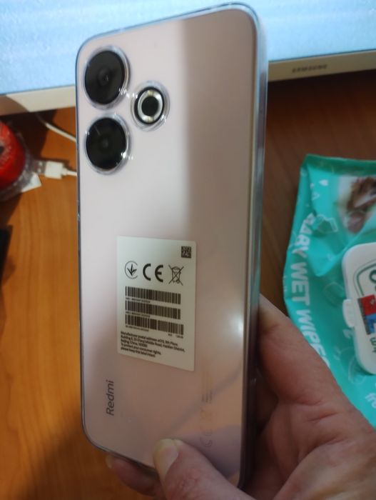 Xiaomi HiperOS Redmi13