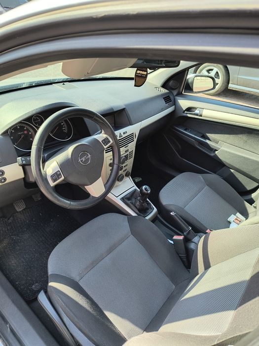 OPEL Astra 2009 — imagine 4