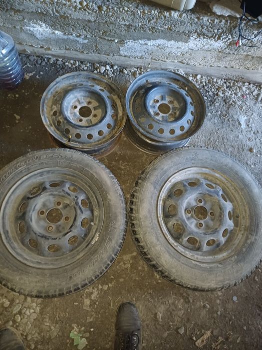 Продам диски стояли на тойоте каролле
