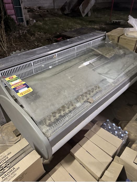 Витринный холодильник