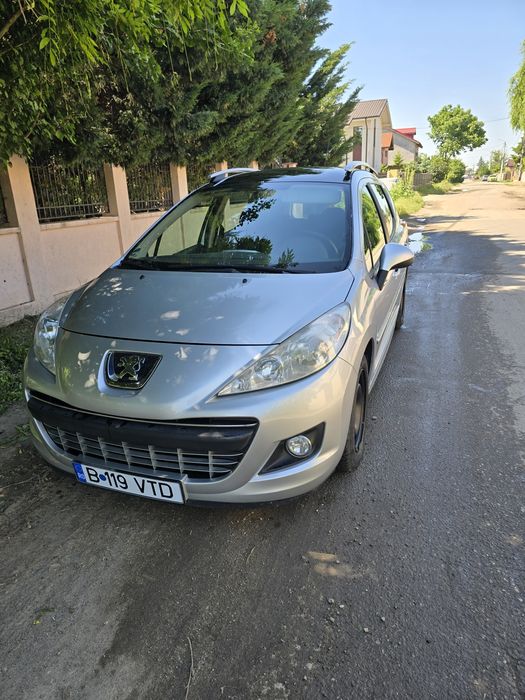 Peugeot 207sw  1.4 benzină