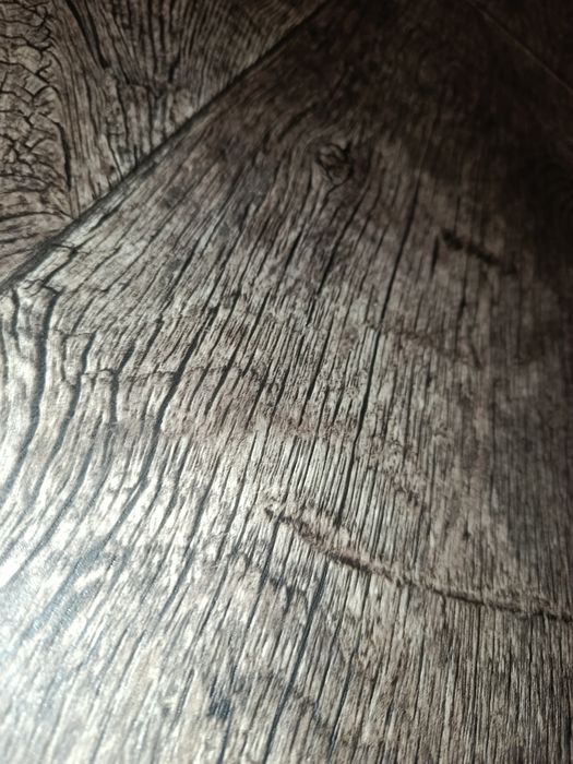 Продам линолеум под ламинат