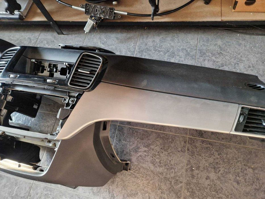 Табло с Airbag за Мercedes - Benz GLE ( W166 )