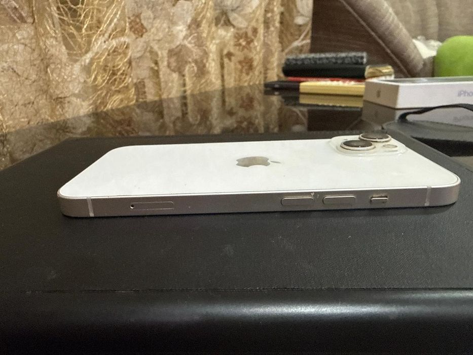 Айфон 14 белого цвета