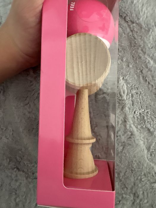 Kendama KROM pop roz sticky