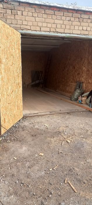 Ремонт в гараже.