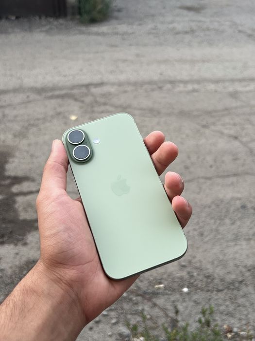 Продам Iphone 17