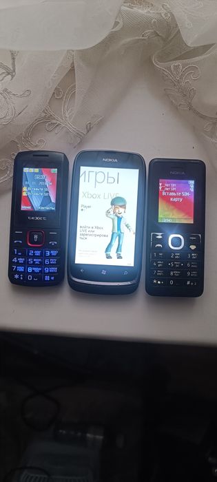 Продам дёшево кнопочные телефоны.