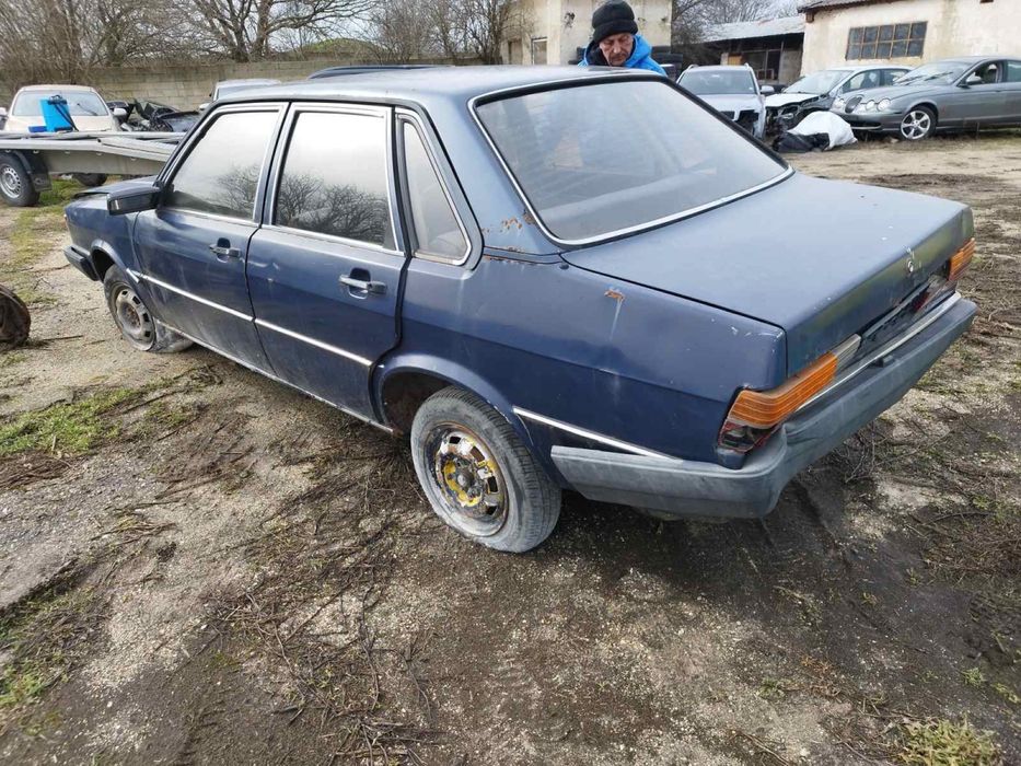 Продава се на части Ауди 80