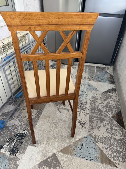 Продам 4 стула  Малаизия