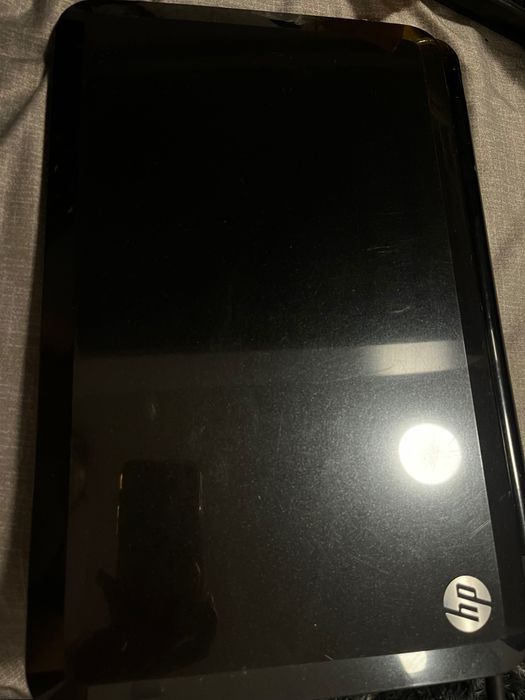 HP Touchscreen 16GB RAM SSD 477GB + Încărcător – Laptop Funcțional