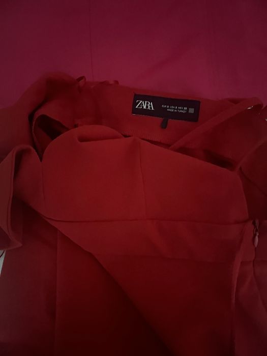 Красное платье от ZARA