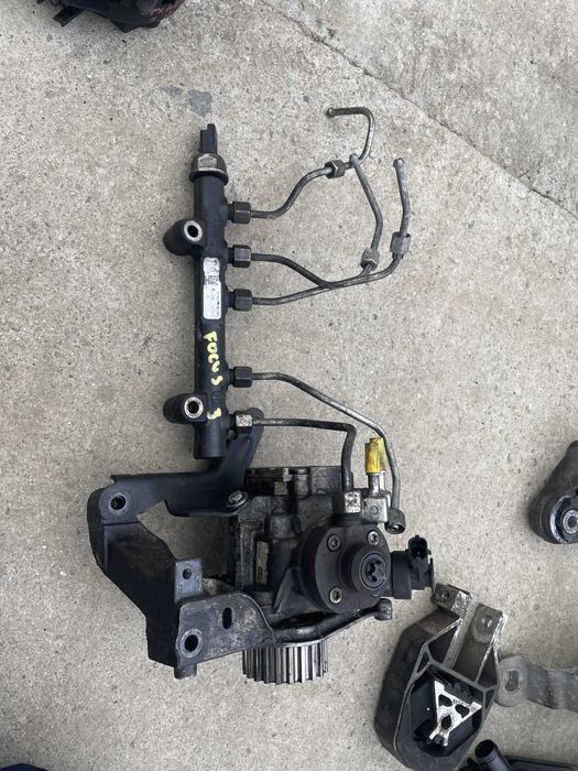 Pompa înalte / rampa injectoare Ford focus Mk 3 kuga 1.6 euro 5
