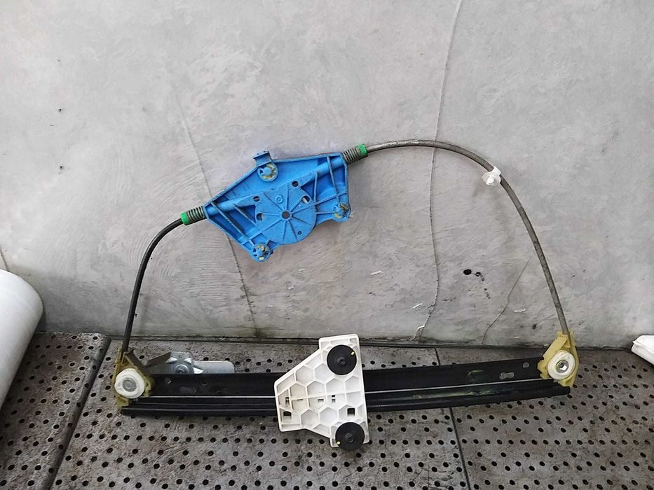 Macara geam dreapta spate seat exeo 8e0839461c