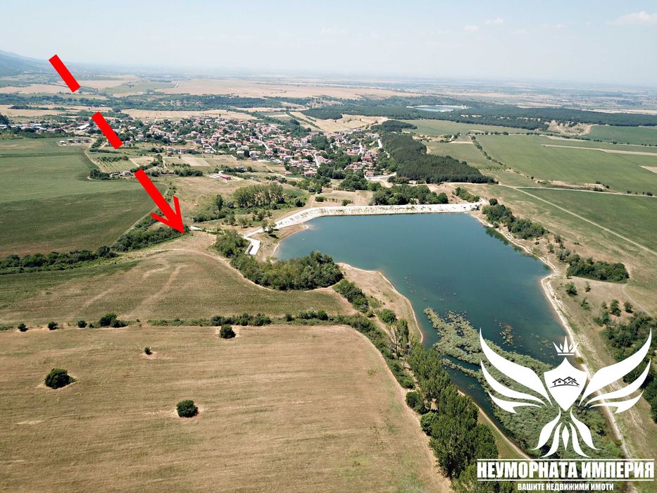 Продавам земя 2620кв. първа линия на язовир Мулдава