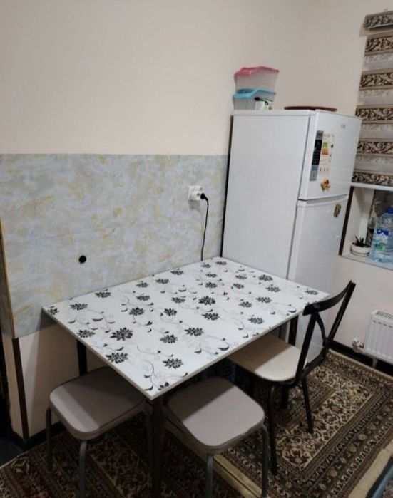 Продаю 1 комнатную квартиру Янгихает 3а