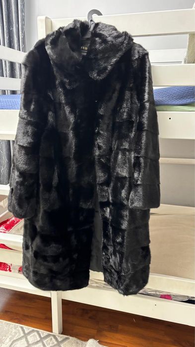 Шуба не новая, одевалась пару раз