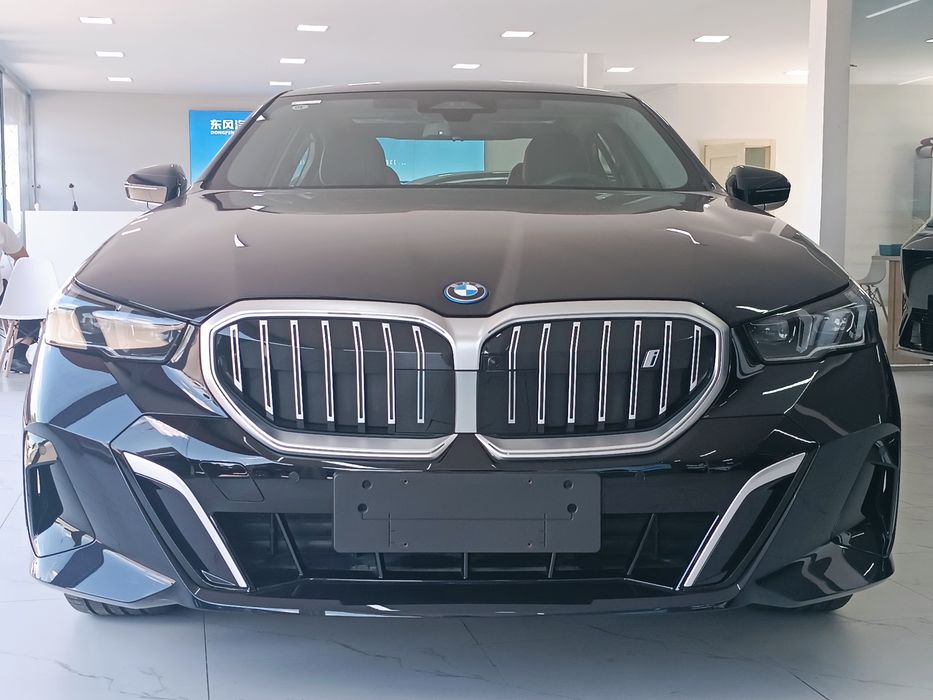 Bmw i5 edrive 40l