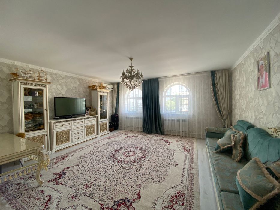 Продам дом с магазином