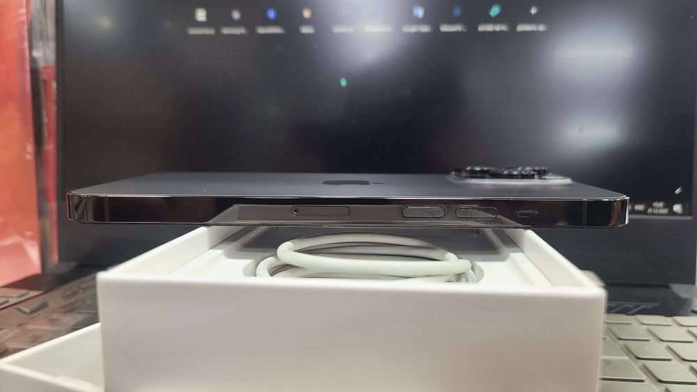 iPhone 14 Pro Max sim e-sim uzimeidan o'tgan