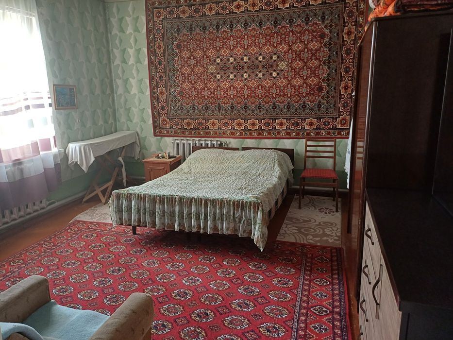 Продоется дом 4.3 сотых .