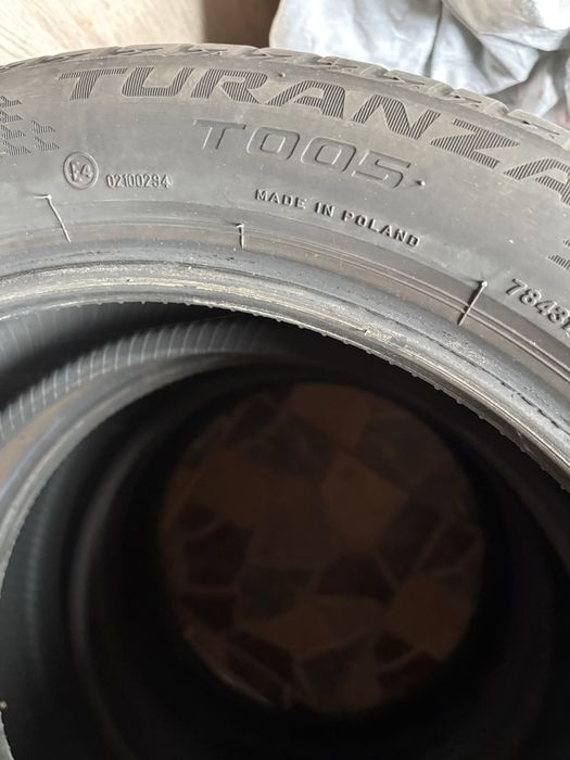 Anvelope vara Audi A4 model bridgistone 245/45R18   100y