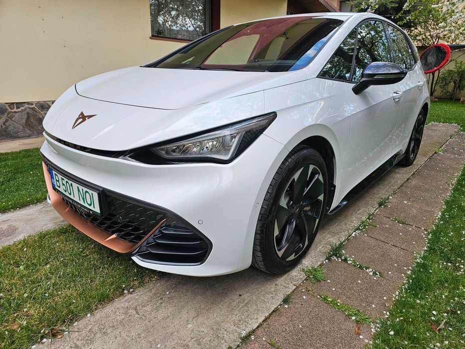 CUPRA Born E-Boost 77 kWh | 231 CP | 2023 | 38.000 km | Garanție 2027/2031 | 2 seturi roți
