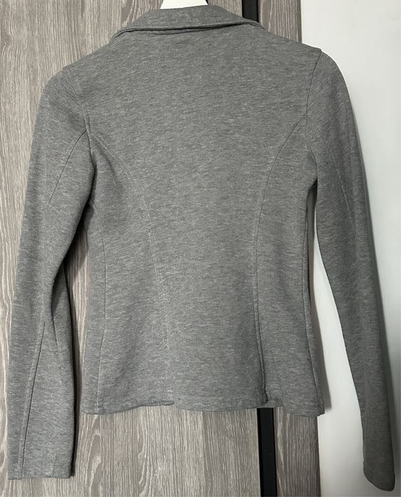 Дамско сиво сако Terranova