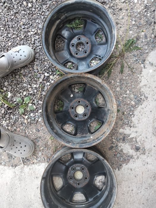 Продам литые диски Subaru (3 шт.)