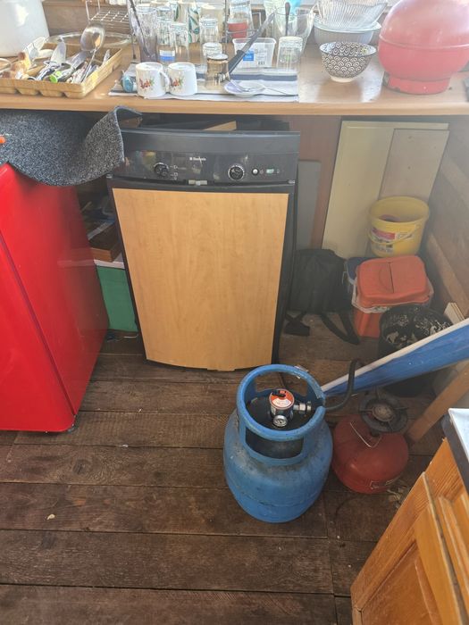 Хладилник за каравана